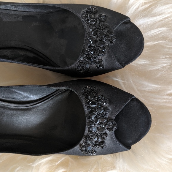 BANANA REPUBLIC jeweled open toe heels sz 8 - Picture 5 of 5